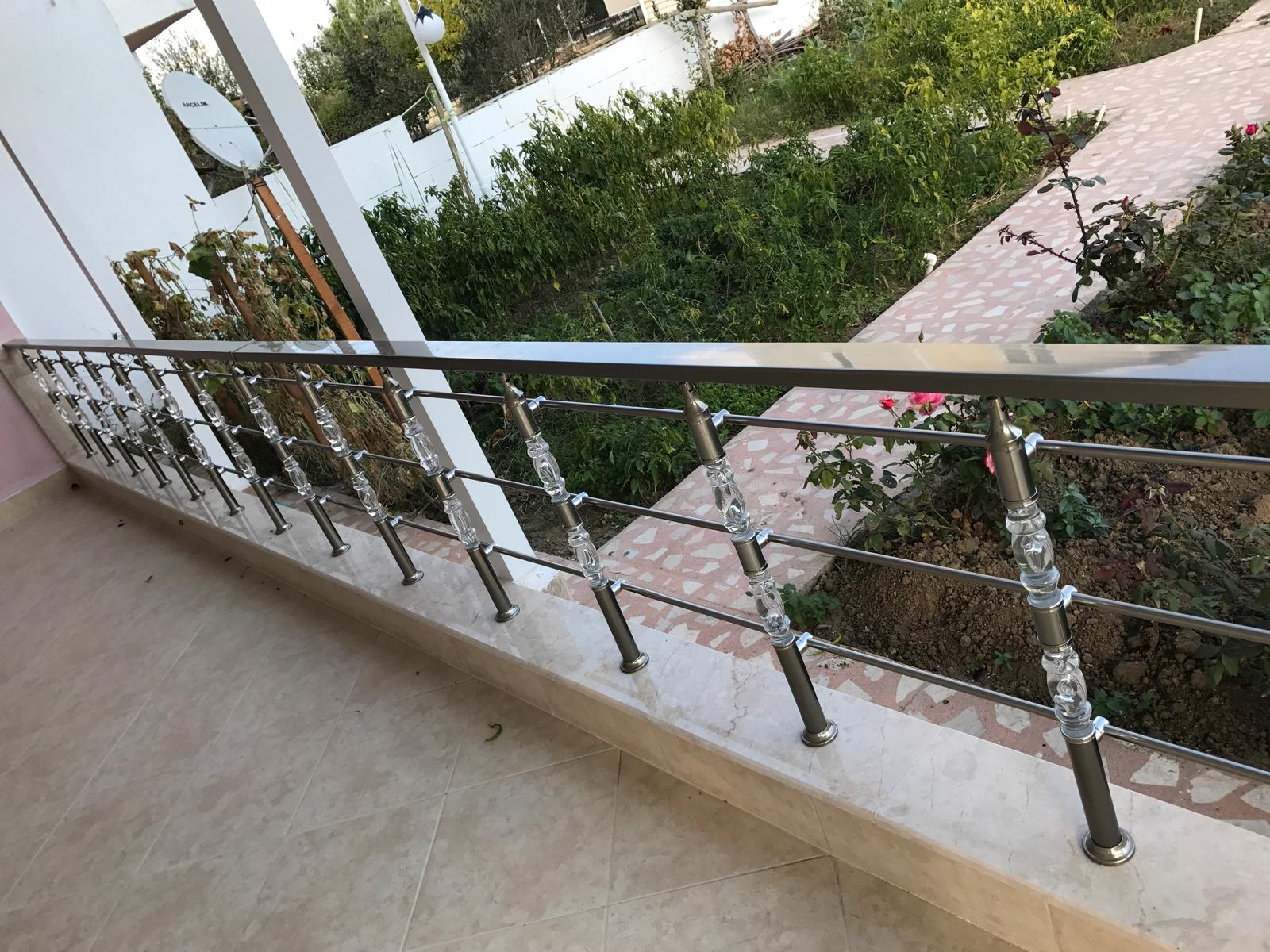 Merdiven pleksi korkuluk 74